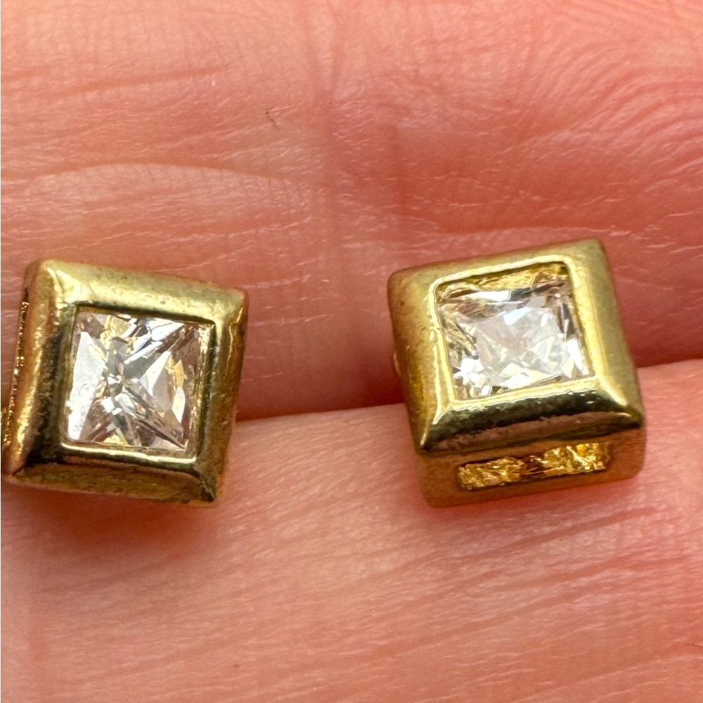 666-Gold Tone, Clear Stone, Genuine Cubic Zirconia Stud Earrings 5mm With Box